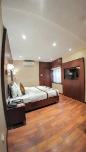 Sawood International - 82