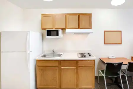 WoodSpring Suites San Antonio South - 11