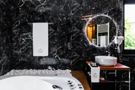 La Suite Boutique - 181