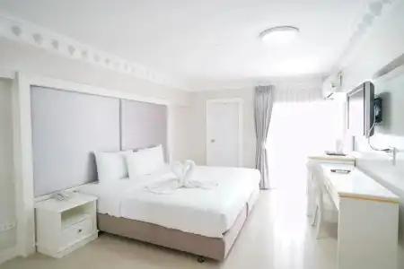 Romance Sukhumvit 97 - 18