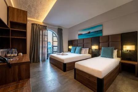 Pebbles Resort - 50
