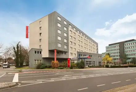 Ramada By Wyndham Bottrop - 0