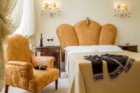 Roma Central Guest House - 59