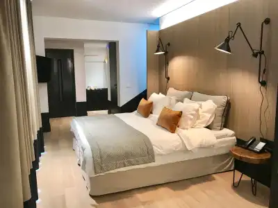 Niki Athens - 44