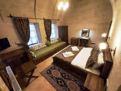 Armesos Cave - 79