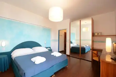 UNAHOTELS Imperial Sport - 85