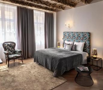 Chateau 9 Apartments by Adrez - 11