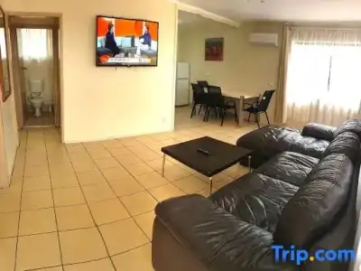 Tropiq - 98