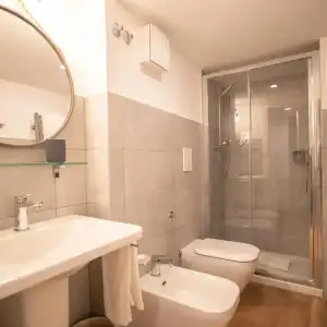 Vis a Vis Apartments - 33