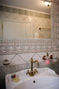 Pension Acronafplia B&D - 98