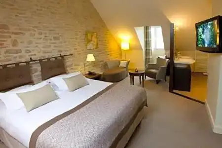 Logis de La Cloche - 84