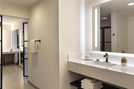 Renaissance Denver & Conference Center - 12