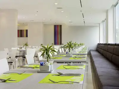 ibis Bangkok Sathorn - 17