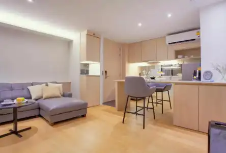 Balcony Seaside Sriracha & Serviced Apartments (SHA Extra Plus) - 219