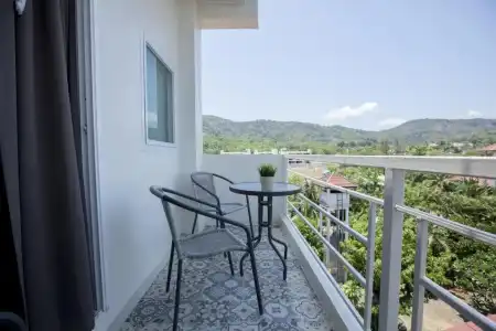 Number 4 Apartment - 37