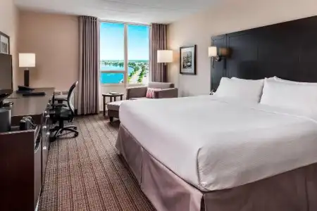 Deltas by Marriott Sault Ste. Marie Waterfront - 40