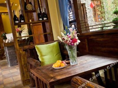 Manshan Caotang Snow Mountain Viewing Boutique Inn - 3
