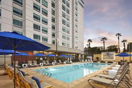 Anaheim Suites Resort - 15