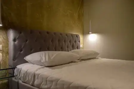 24K Athena Suites - 84