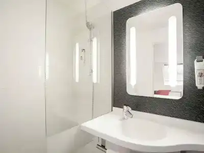 ibis Paris Maine Montparnasse 14ème - 35