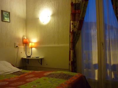 Hôtel des Rosiers - 36