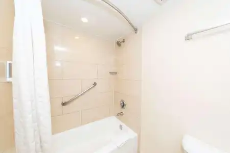 Best Western Inn & Suites San Diego – Zoo/SeaWorld Area - 9
