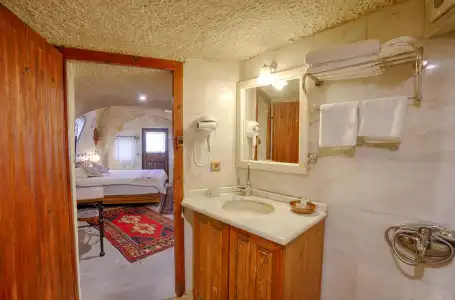 Tulip Cave Suites - 47