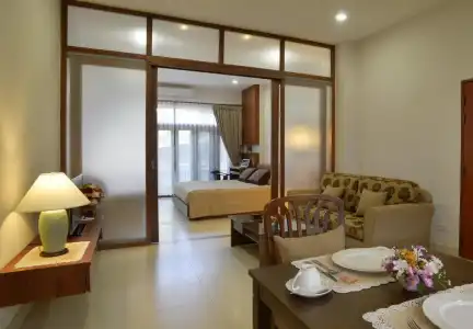 The Golden Wells Residence - 4