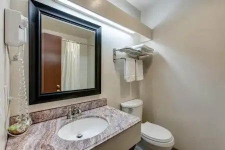 Coachman Inn - 7