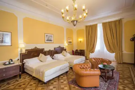 Bristol Palace - 72