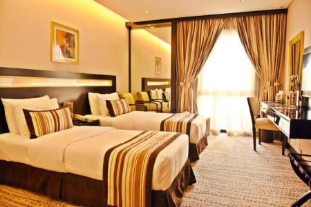 Golden Tulip - 44