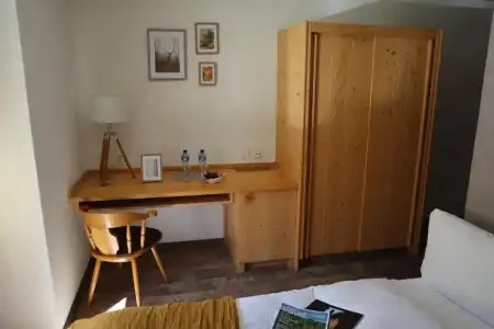 Grichting & Serviced Apartments - 43