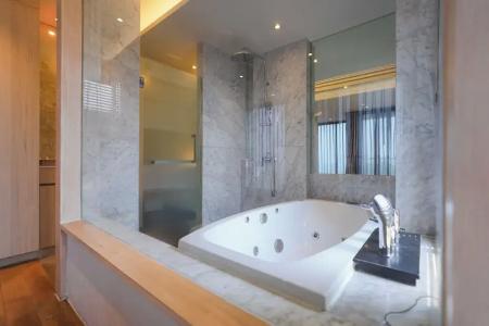 Balcony Seaside Sriracha & Serviced Apartments (SHA Extra Plus) - 149