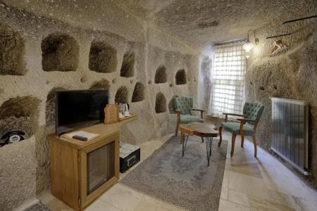 Hera Cave Suites - 71