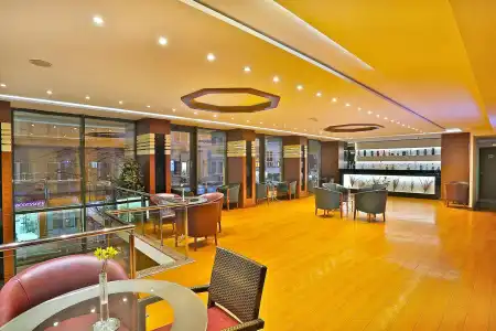 Grand Madrid - 12
