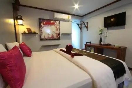 TR Guesthouse - 2