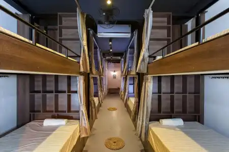 Luxury Backpackers - 25