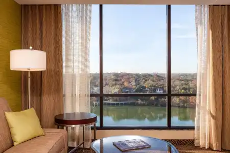 Holiday Inn AUSTIN-TOWN LAKE by IHG - 69