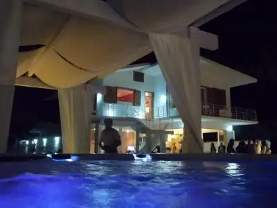 Room in B&B - Suitebeach bnb and Resort - 17