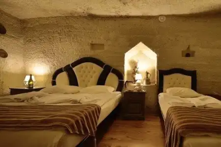 Kayatas Cave Suites - 44