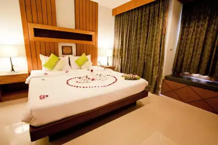 The Chambre Patong - 1
