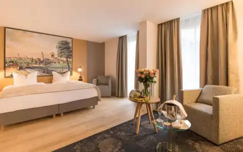 Bayerischer Hof - 24