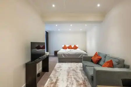 Manson Place - 303