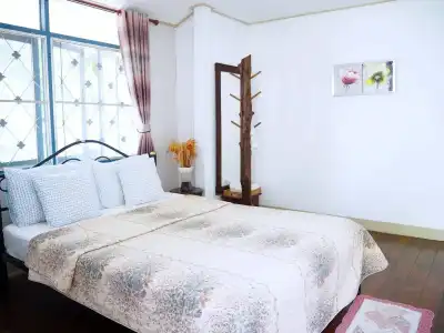 Stay With Me Guesthouse - 24