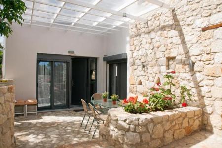 Artemis Village Apartments & Studios - 62