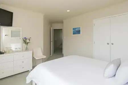 Seascape Villa B&B - 36
