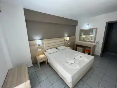 Acropolis Apartments - 25