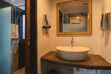 33 Poshtel - 31