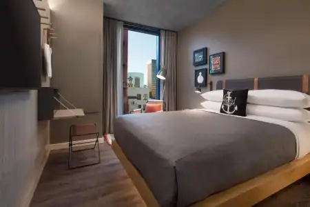 Moxy San Diego Downtown/Gaslamp Quarter - 28