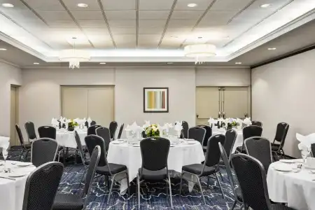 Holiday Inn Express Vancouver-Metrotown (Burnaby) by IHG - 47